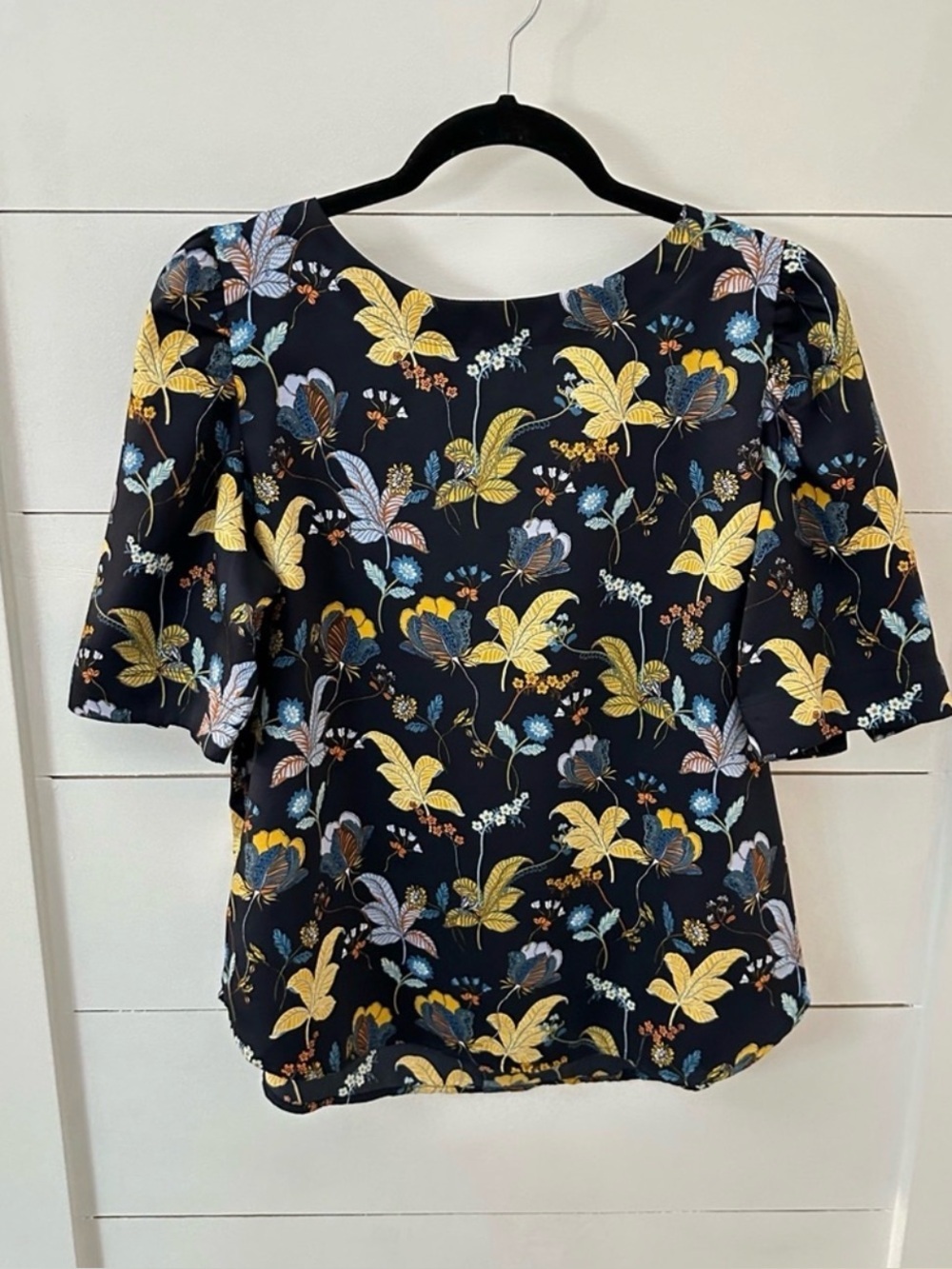 Loft M floral 1/2 sleeve large floral classic workwear polyester blouse - Picture 3 of 12